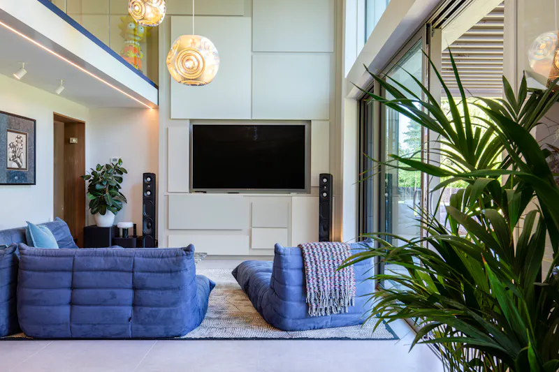 Contemporary River Thames Home, D2883 (photo 25)