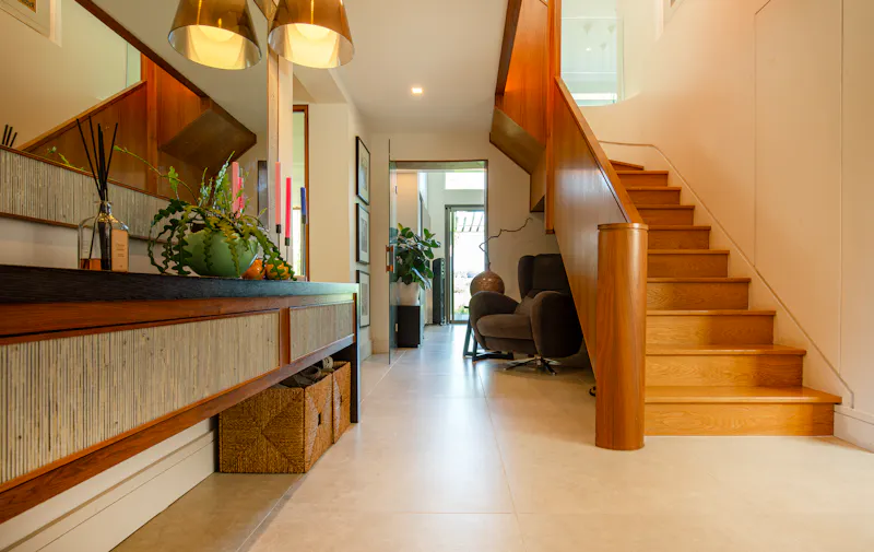 Entrance hall at Contemporary River Thames Home, D2883 (photo 7)
