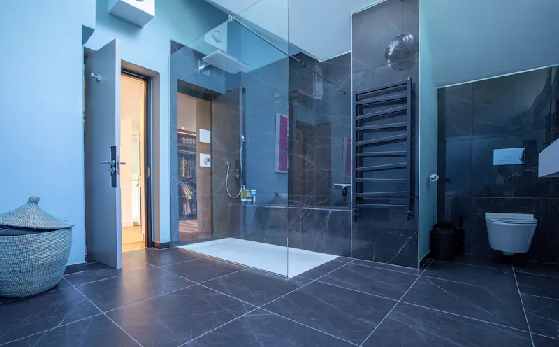 Contemporary River Thames Home, D2883 (photo 50)
