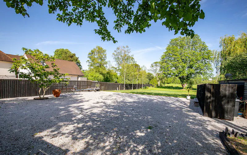 Contemporary River Thames Home, D2883 (photo 70)