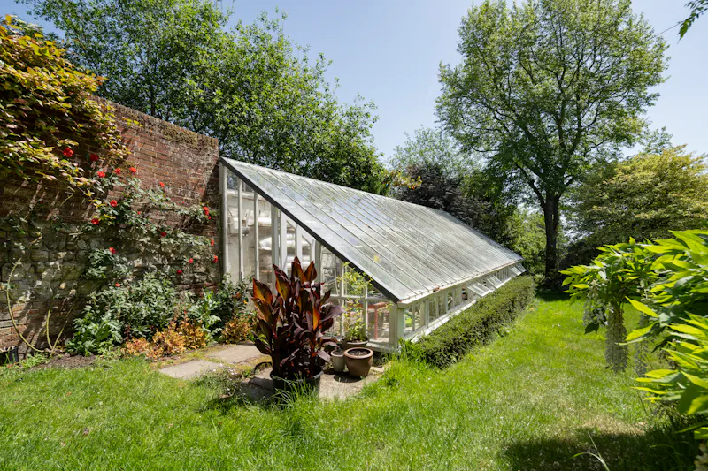 Greenhouse at Magical South Downs farmhouse, E554 (photo 116)