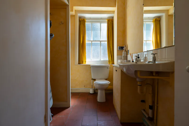 Bathroom at Magical South Downs farmhouse, E554 (photo 23)