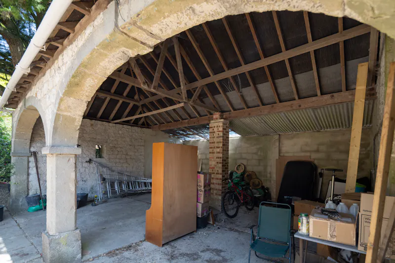 Beams at Magical South Downs farmhouse, E554 (photo 54)