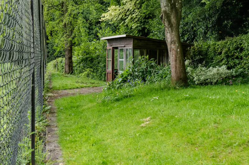 Summer house at Magical South Downs farmhouse, E554 (photo 142)