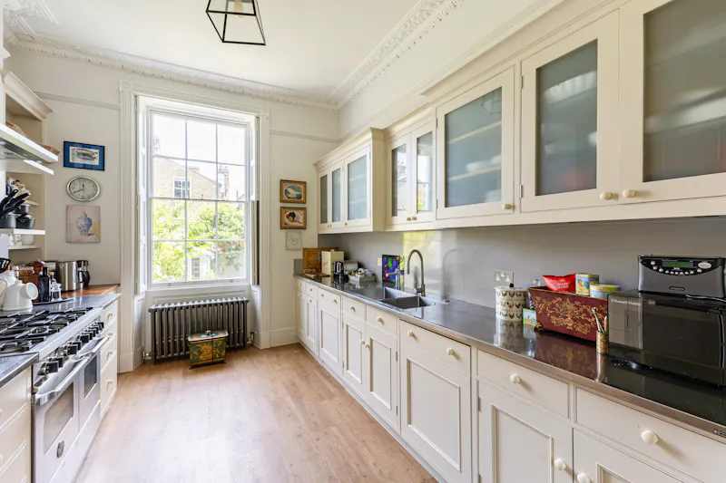 Elegant Clapham townhouse, A1702 (photo 25)