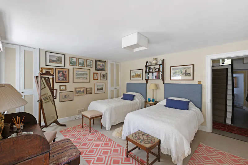 Elegant Clapham townhouse, A1702 (photo 48)
