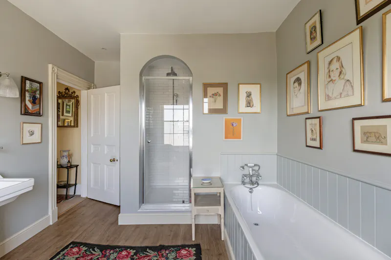 Elegant Clapham townhouse, A1702 (photo 52)