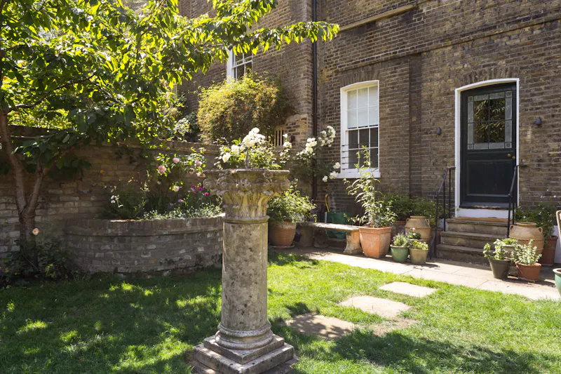 Elegant Clapham townhouse, A1702 (photo 67)