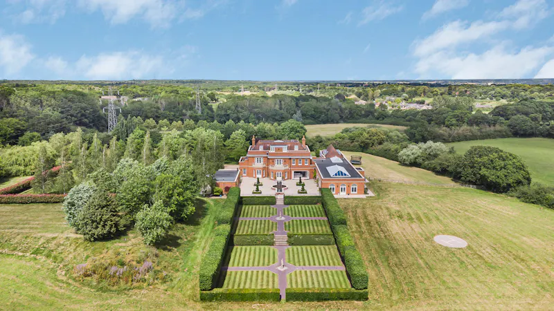 Luxe Broxbourne Mansion, D2844 (photo 67)