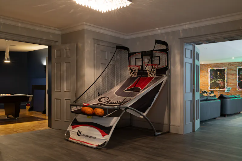 Games room at Luxe Broxbourne Mansion, D2844 (photo 48)