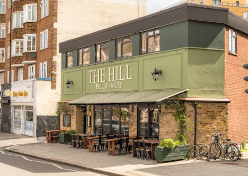 Modern London Pub, R861