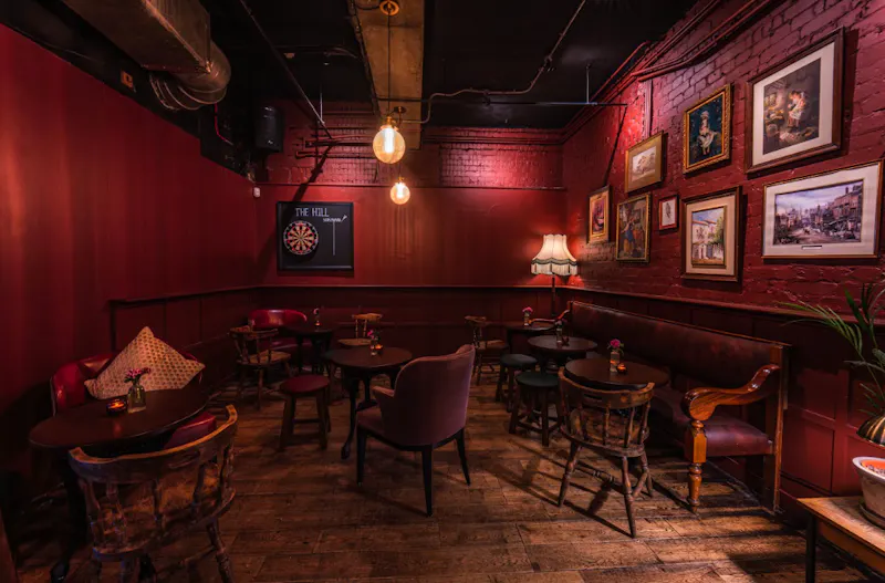 Modern London Pub, R861 (photo 8)
