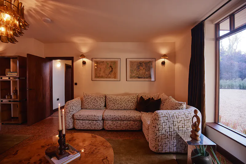 Cotswolds 70's homestay, D2884 (photo 3)