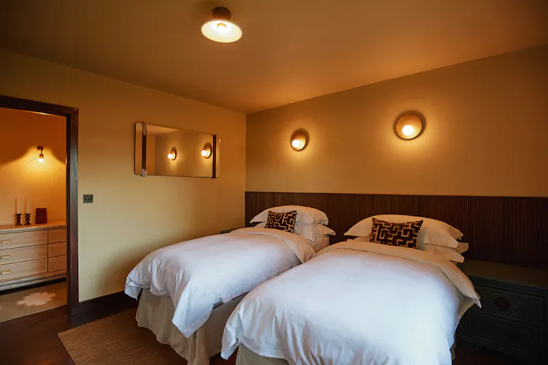 Cotswolds 70's homestay, D2884 (photo 49)