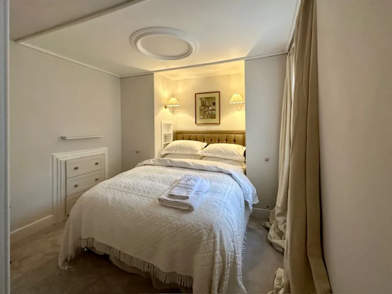 Bedroom - main at West Kensington Townhouse, B2119 (photo 10)