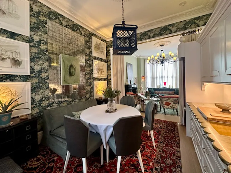 Dining room at West Kensington Townhouse, B2119 (photo 9)