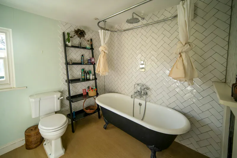 Bathroom at Victorian Crystal Palace Home, B2144 (photo 18)