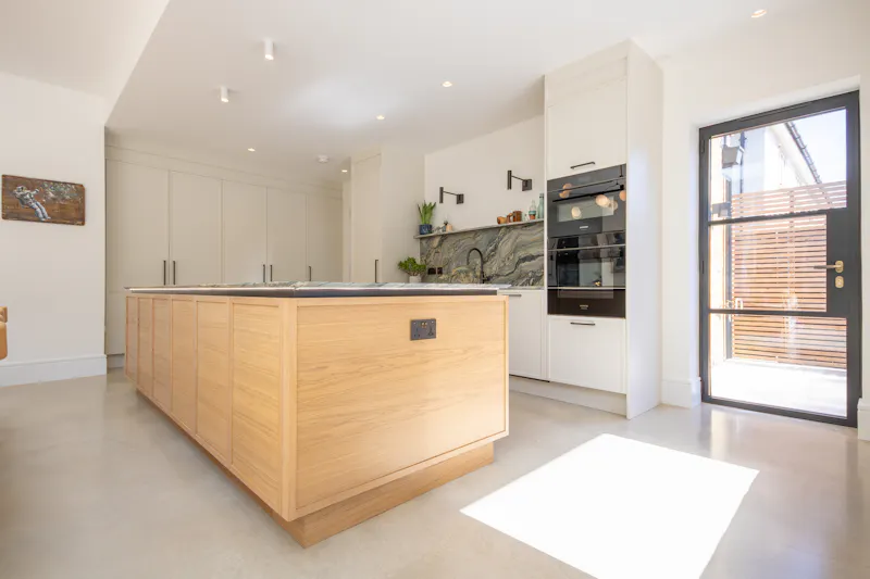 Contemporary Victorian Villa, B2145 (photo 13)
