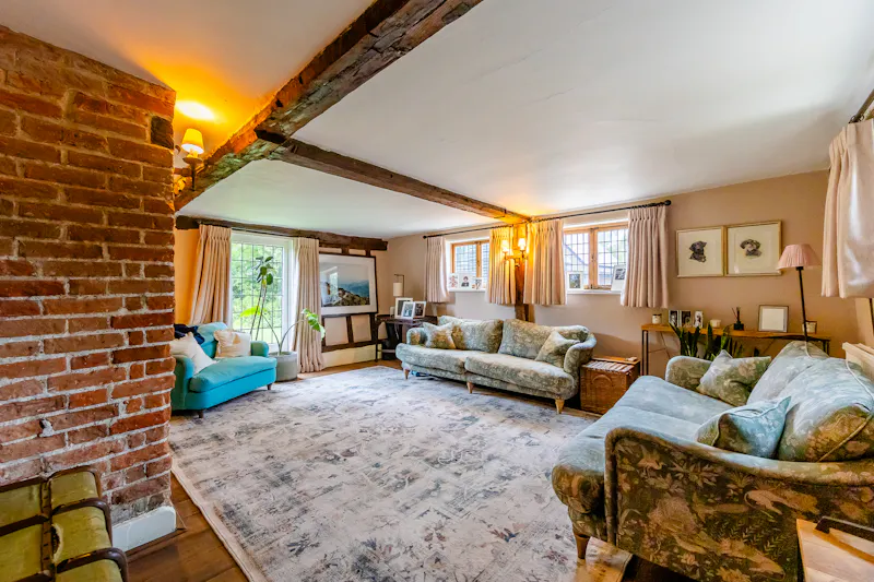 Saffron Walden Period Farmhouse, L780 (photo 9)