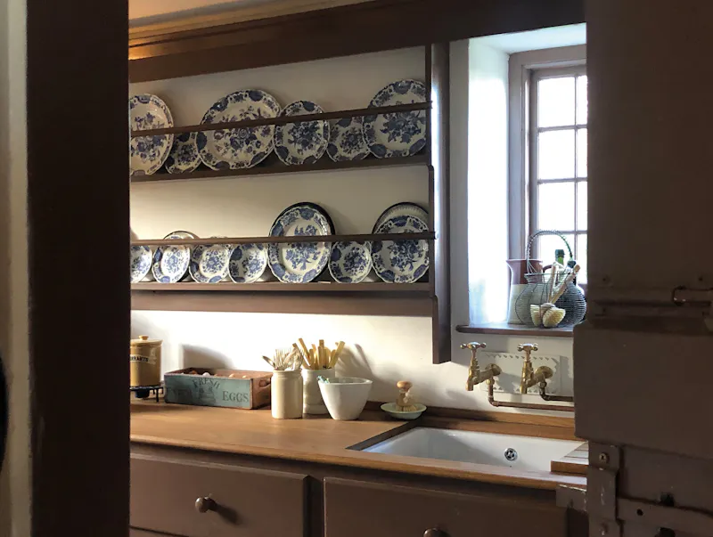 Kitchen at South Downs Country Estate, H6 (photo 18)