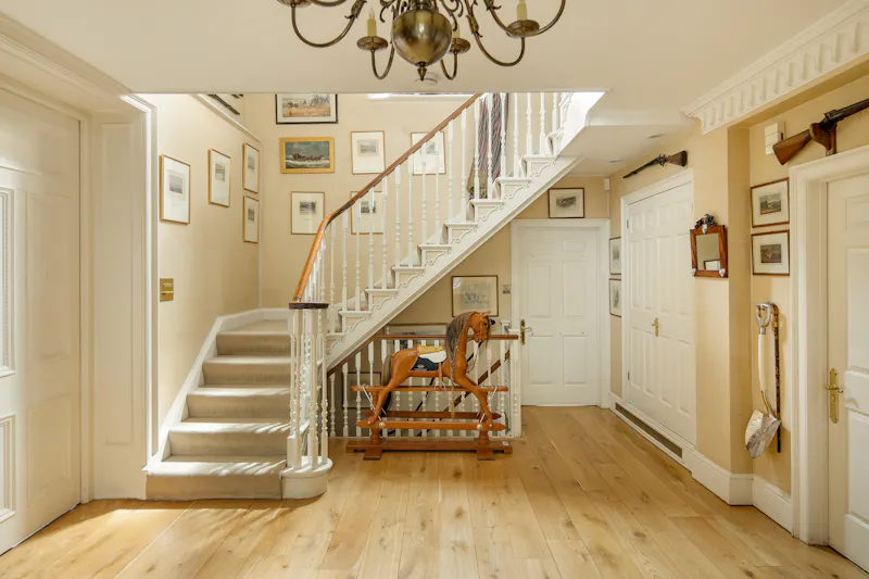 Entrance hall at Impressive Mill Hill Estate, D1251 (photo 3)