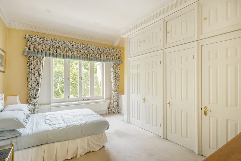 Bedroom at Impressive Mill Hill Estate, D1251 (photo 15)