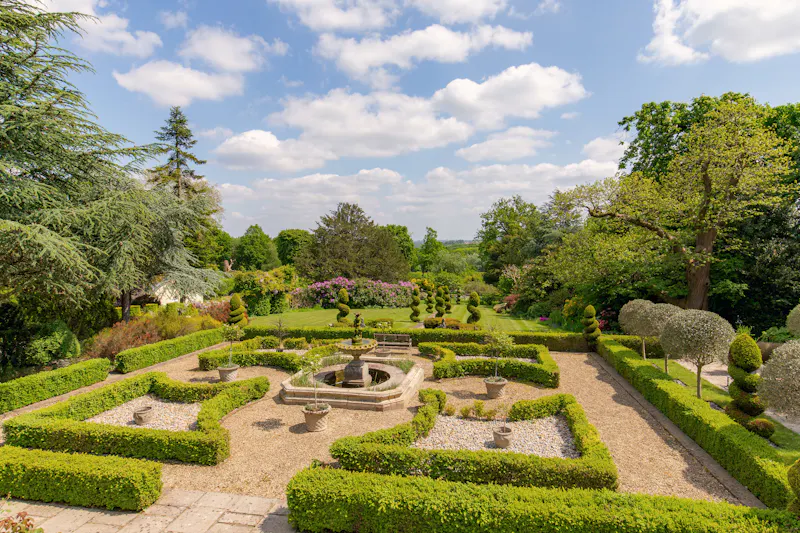 Garden - formal at Impressive Mill Hill Estate, D1251 (photo 20)