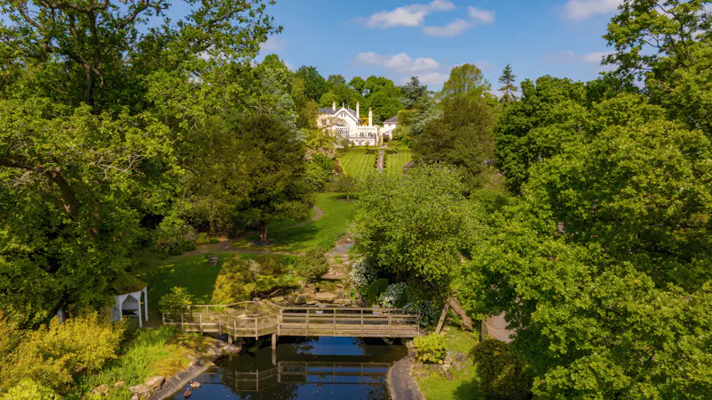 Pond at Impressive Mill Hill Estate, D1251 (photo 41)