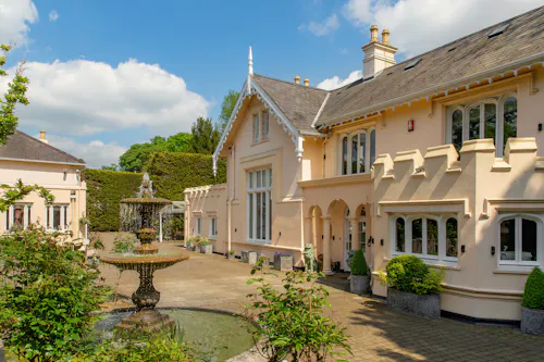 Impressive Mill Hill Estate, D1251