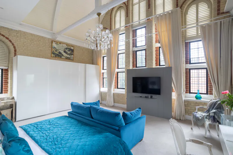 Edgware Victorian Gothic House, B2146 (photo 36)