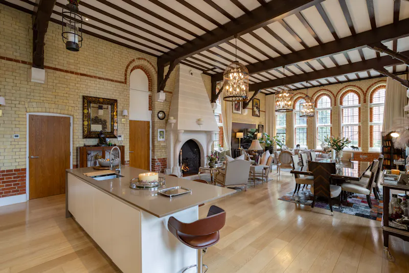 Edgware Victorian Gothic House, B2146 (photo 24)