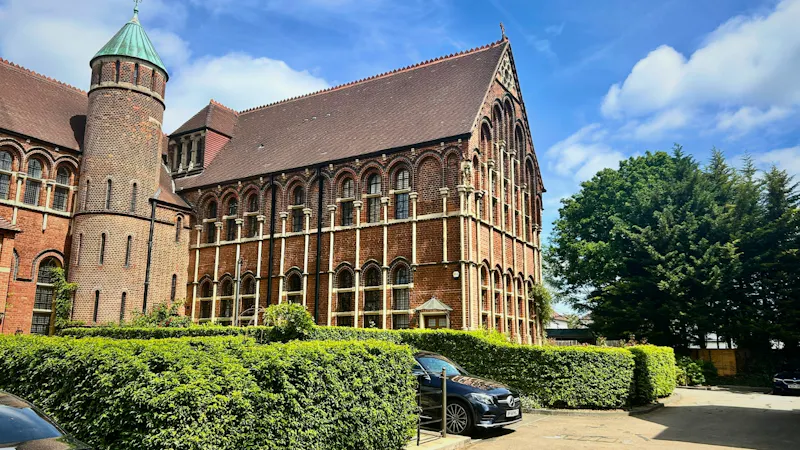 Edgware Victorian Gothic House, B2146 (photo 64)