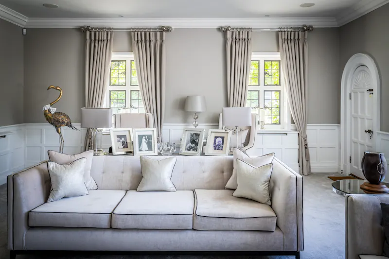 Striking Surrey Hills House, M305 (photo 17)