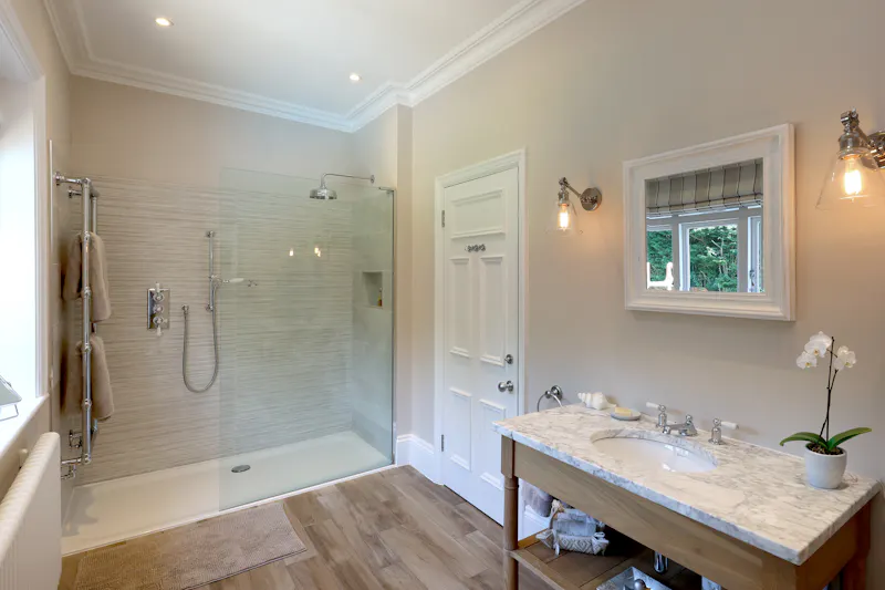 Bathroom at Rickmansworth Edwardian Villa, E542 (photo 27)