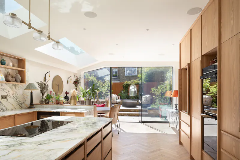 Sleek Highbury Victorian Home, B2148 (photo 2)