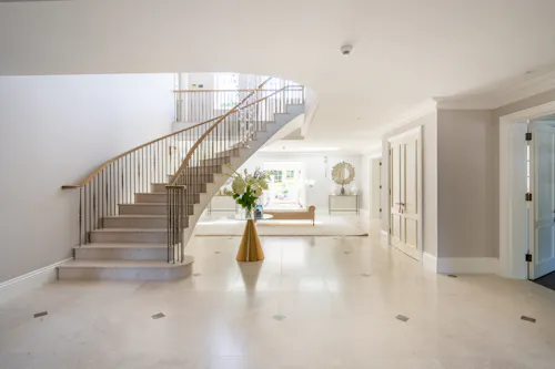 Luxe Harpendon Mansion, D2532