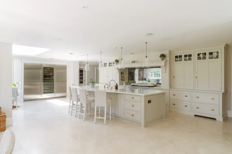 Kitchen at Luxe Harpendon Mansion, D2532 (photo 6)