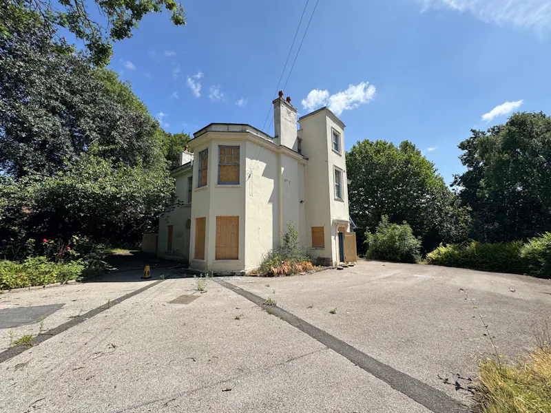 Derelict House & Cottage, B2147 (photo 80)