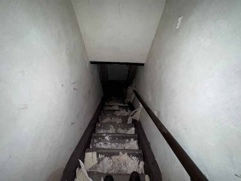 Derelict House & Cottage, B2147 (photo 106)