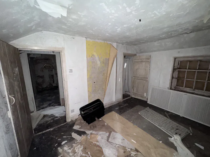 Derelict House & Cottage, B2147 (photo 109)