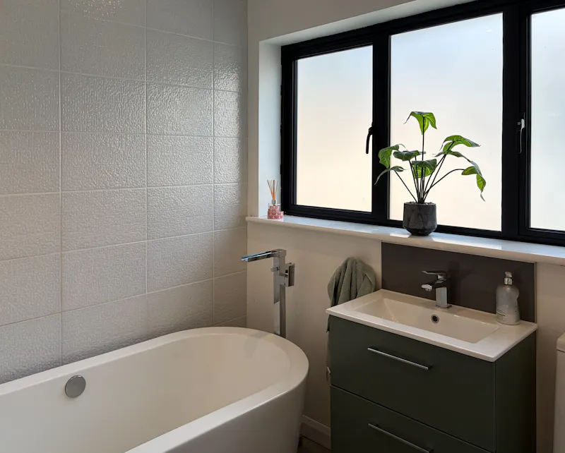 Bathroom at Camberley Chalet Bungalow, D2887 (photo 26)
