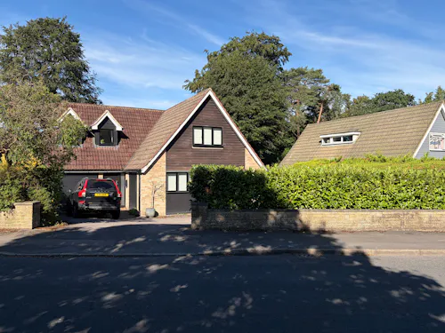 Camberley Chalet Bungalow, D2887