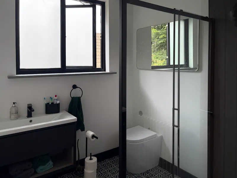 Bathroom at Camberley Chalet Bungalow, D2887 (photo 19)