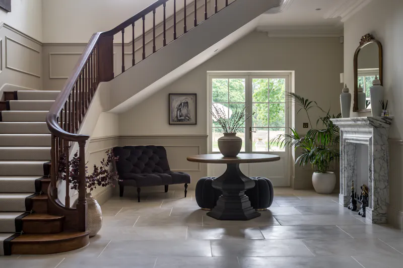 Entrance hall at Elegant Surrey Modern Mansion, D2888 (photo 2)
