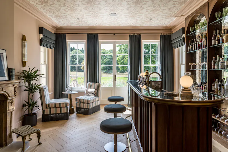 Bar at Elegant Surrey Modern Mansion, D2888 (photo 40)