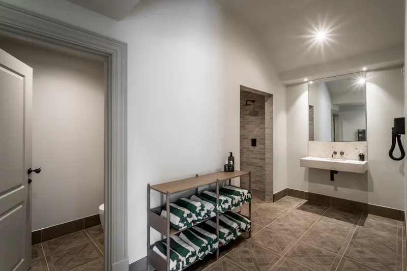Elegant Surrey Modern Mansion, D2888 (photo 113)