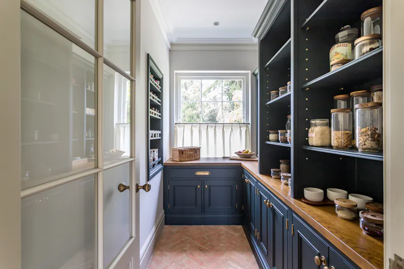 Elegant Surrey Modern Mansion, D2888 (photo 22)