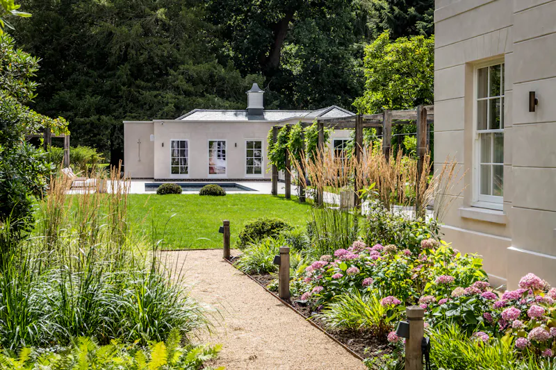 Elegant Surrey Modern Mansion, D2888 (photo 100)