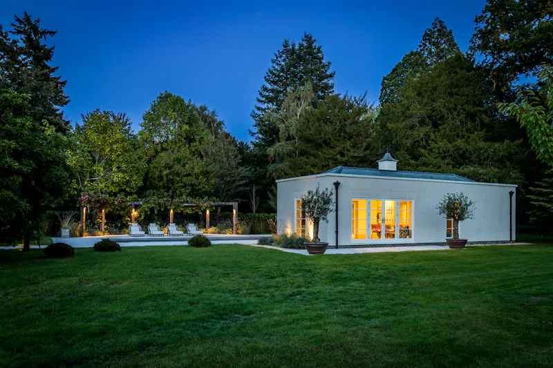 Elegant Surrey Modern Mansion, D2888 (photo 145)