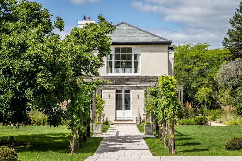 Elegant Surrey Modern Mansion, D2888 (photo 116)